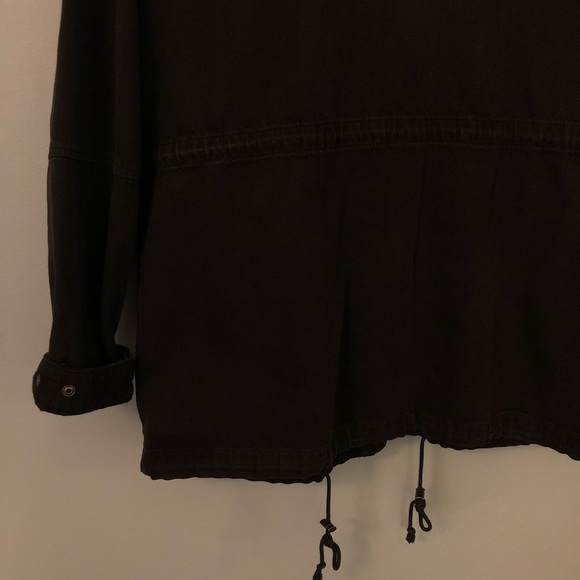 Aritzia Community Cargo Jacket - Picture 5 of 9